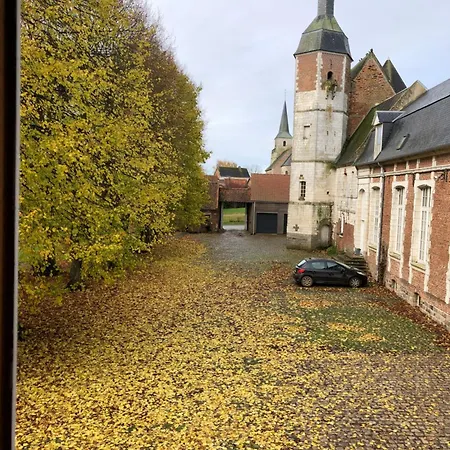 ベッド・アンド・ブレックファスト Le Chateau De Penin