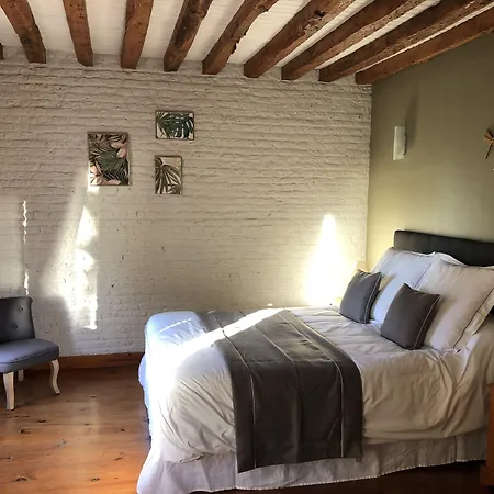 Bed and breakfast Le Chateau De