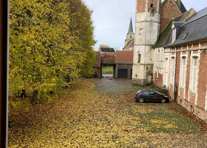 Couette-café Le Chateau De Penin